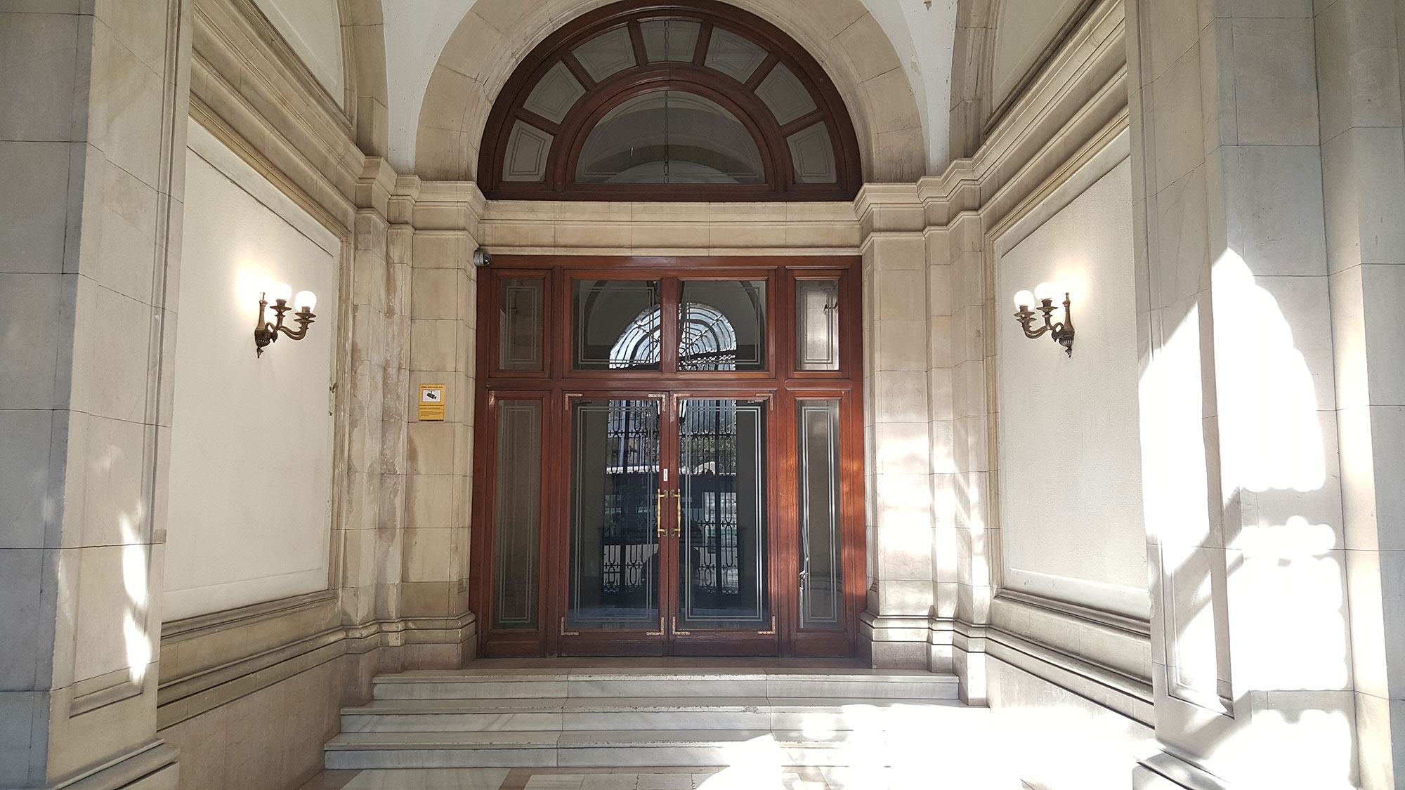 02_6_1_EdificioOficinas_1